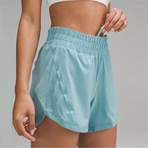 Lululemon Track That High-Rise Lined Short 5" *Online Only
Color: Tidal Teal